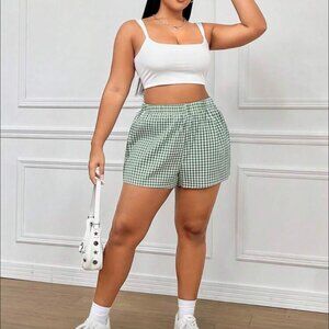 Green Gingham Plus Size Shorts | Women’s 0XL (14–16) Casual Lounge Shorts